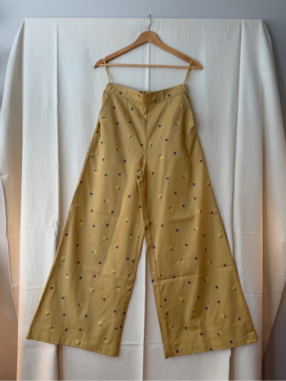 Snow White Navy Peplum Top with White Embroidered Collar & Beige Wide-Leg Pants - Picture 2 of 9